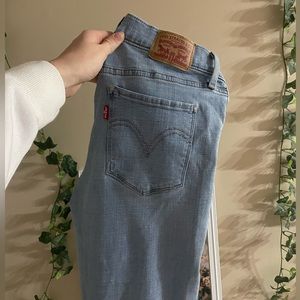 Levi’s Classic Straight Jeans